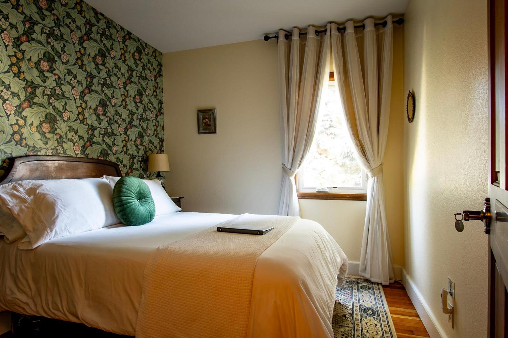 Historic Hotel Паквуд Экстерьер фото